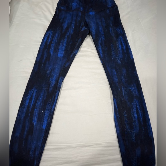 Lululemon Legging - Picture 1 of 3